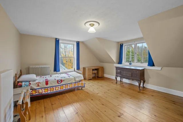 $475,000 | 306 Maine Avenue, Farmingdale, ME 04344