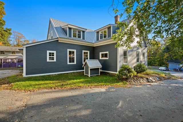 $475,000 | 306 Maine Avenue, Farmingdale, ME 04344