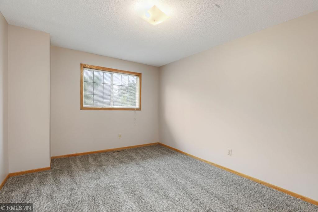 4096 Beaver Dam Road Eagan, MN 55122 - Photo 12 of 14