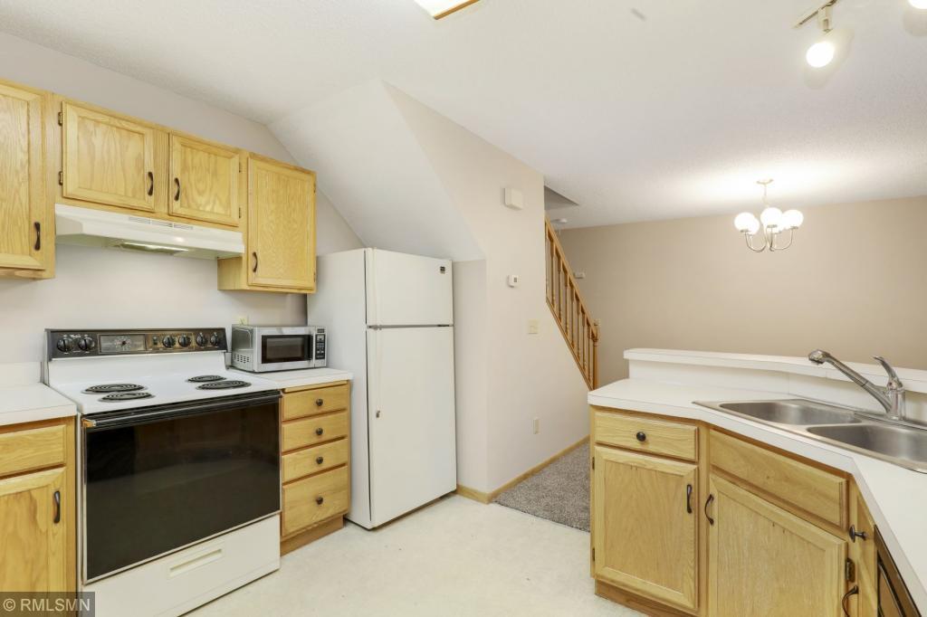 4096 Beaver Dam Road Eagan, MN 55122 - Photo 6 of 14