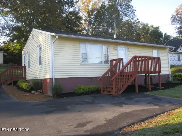 $289,900 | 9320 East Emory Road, Corryton, TN 37721