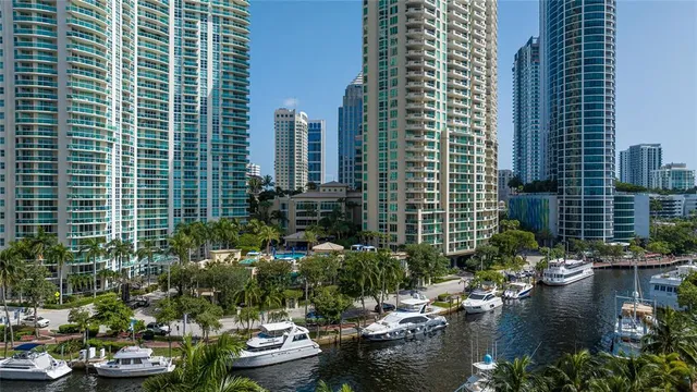 $3,600 | 511 Southeast 5th Avenue, Unit 803, Fort Lauderdale, FL 33301