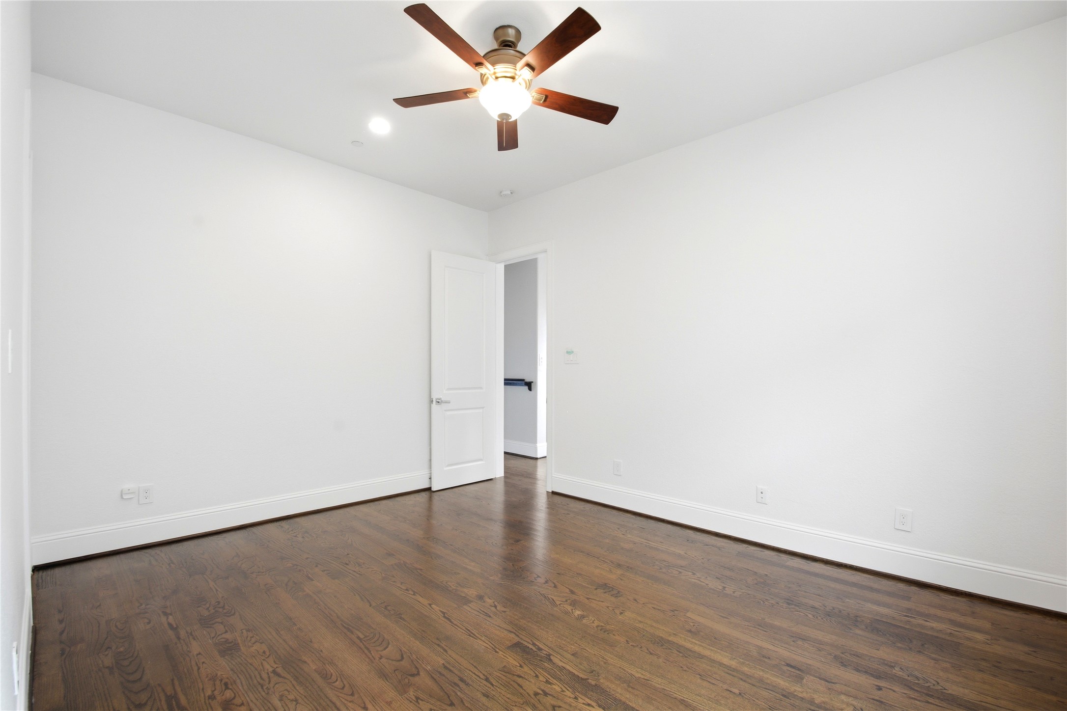 2119 Taft Street Houston, TX 77006 - Photo 22 of 50
