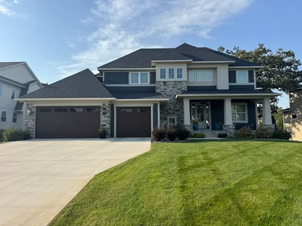 $1,740,000 | 5840 Prestwick Court, Excelsior, MN 55331