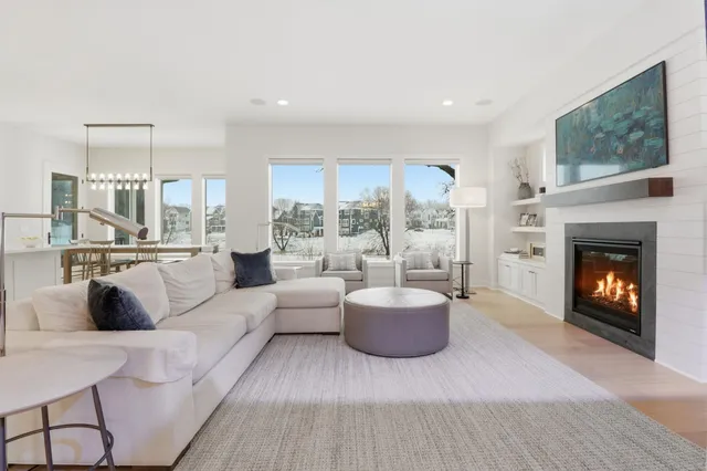 $1,800,000 | 5840 Prestwick Court, Excelsior, MN 55331