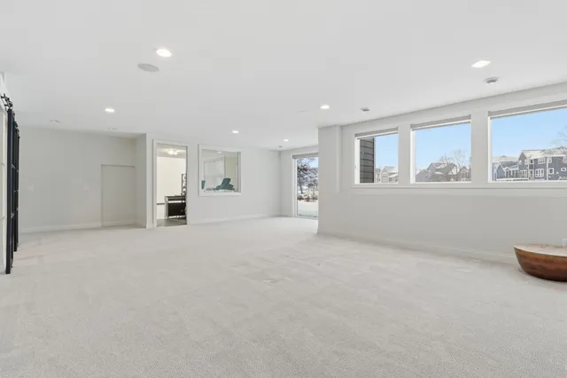 $1,800,000 | 5840 Prestwick Court, Excelsior, MN 55331