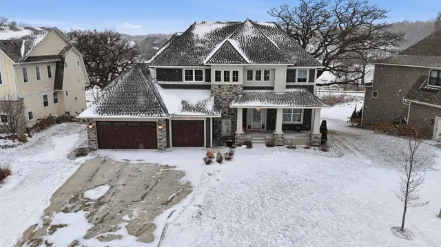 $1,800,000 | 5840 Prestwick Court, Excelsior, MN 55331