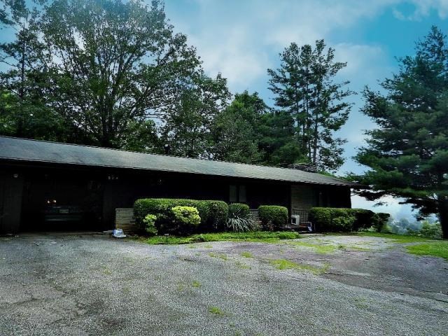 130 Ridgewood Road Harriman, TN 37748 - Photo 1 of 1