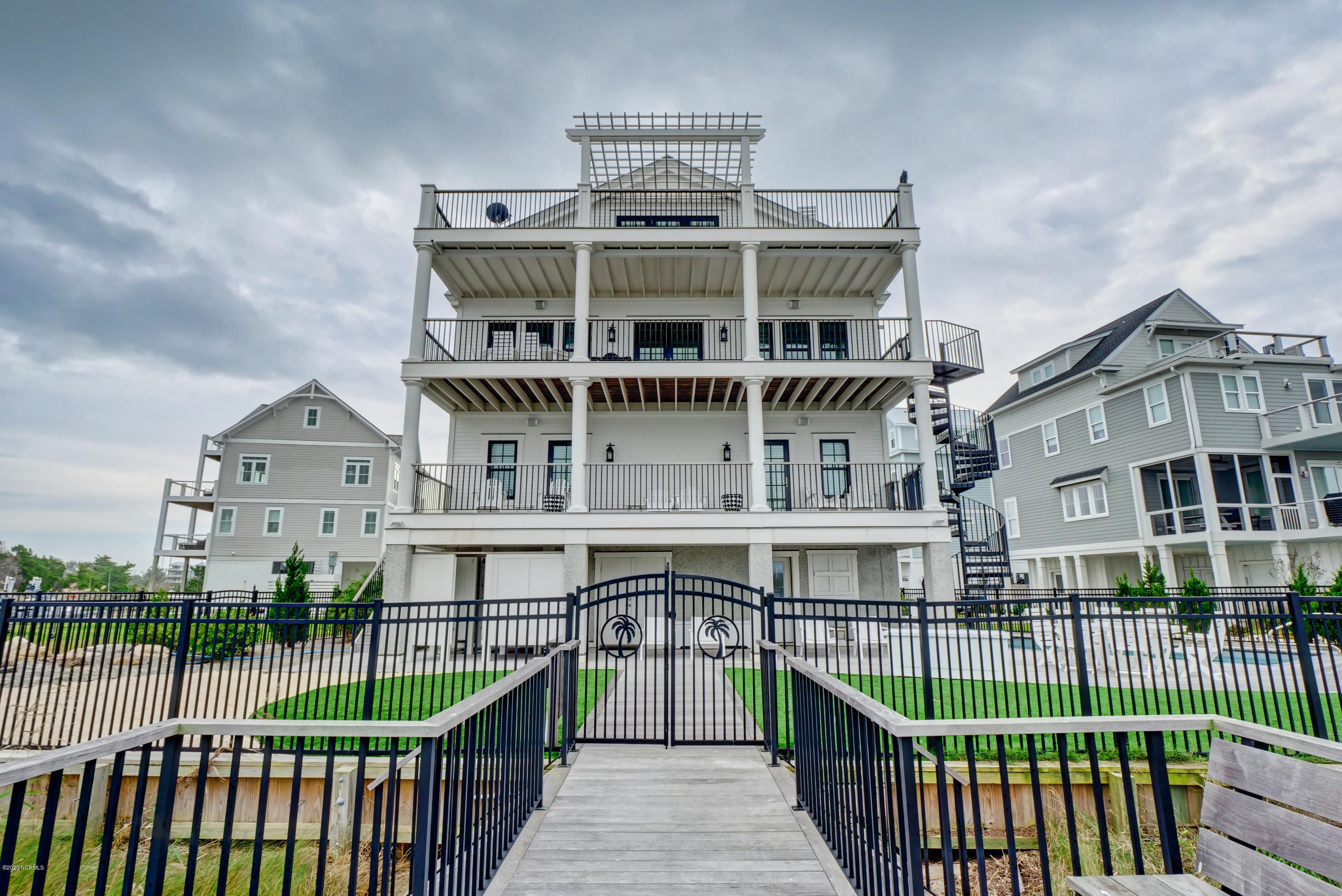 180 Atkinson Road Surf City, NC 28445 - Photo 5 of 44 180 Atkinson Rd (5)