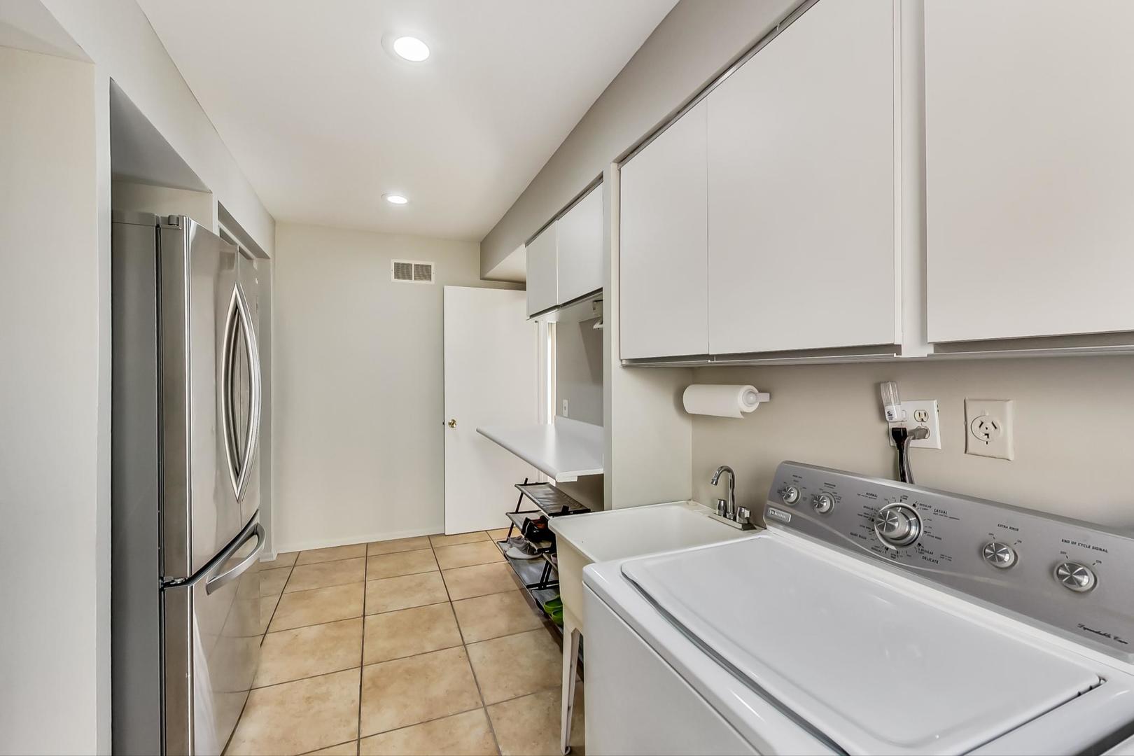 1846 Smith Road Northbrook, IL 60062 - Photo 21 of 58 a room with storage and utility