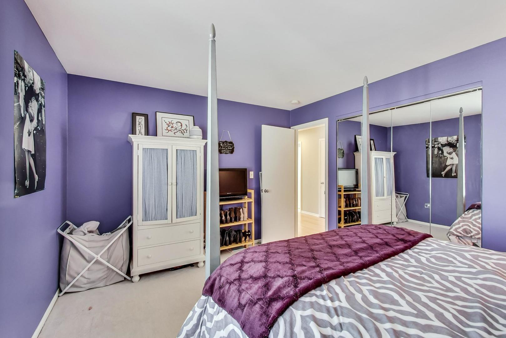 1846 Smith Road Northbrook, IL 60062 - Photo 35 of 58 a bedroom with a bed dresser and a window