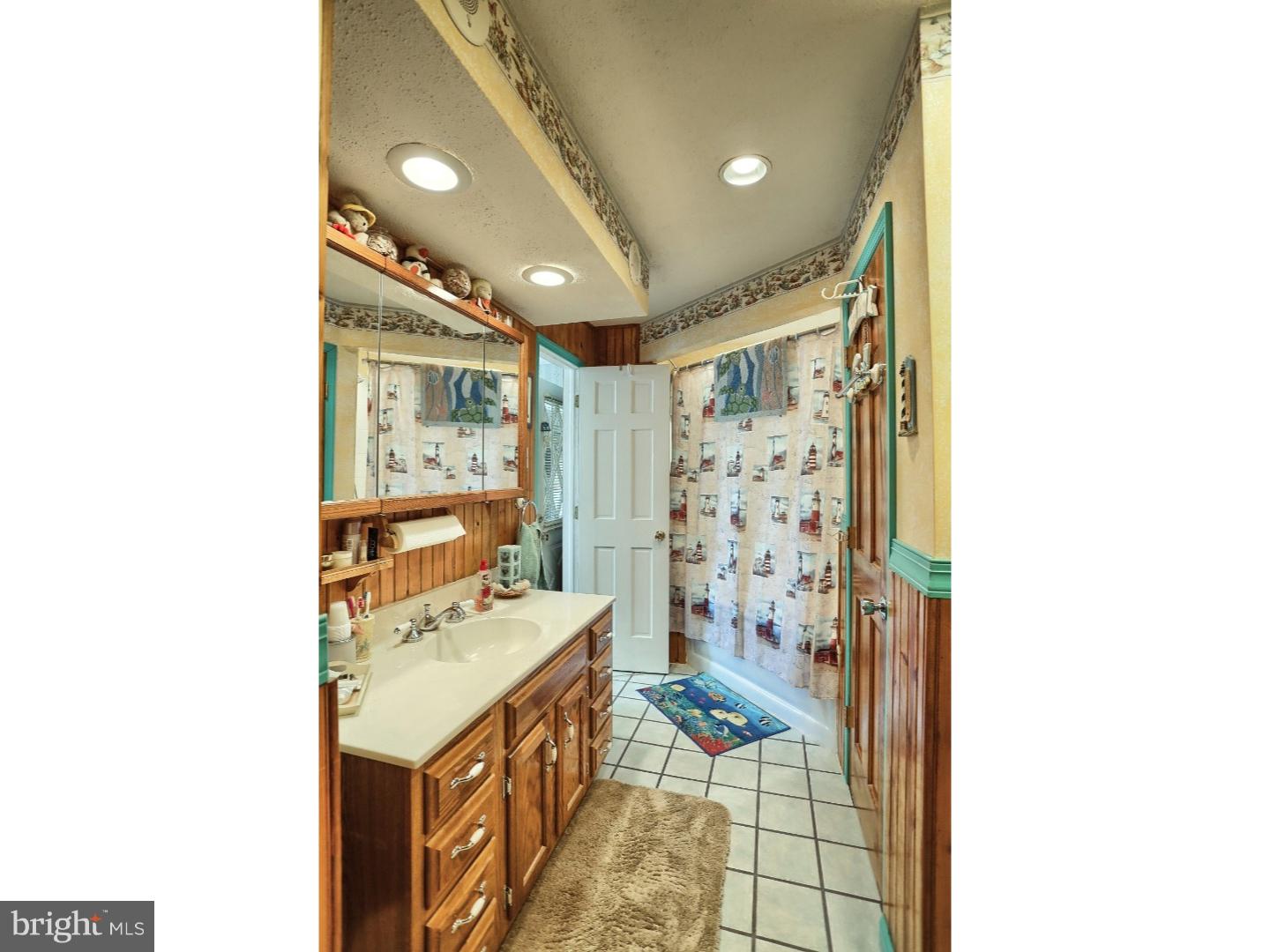 205 Merkel Road Gilbertsville, PA 19525 - Photo 19 of 24 Bathroom