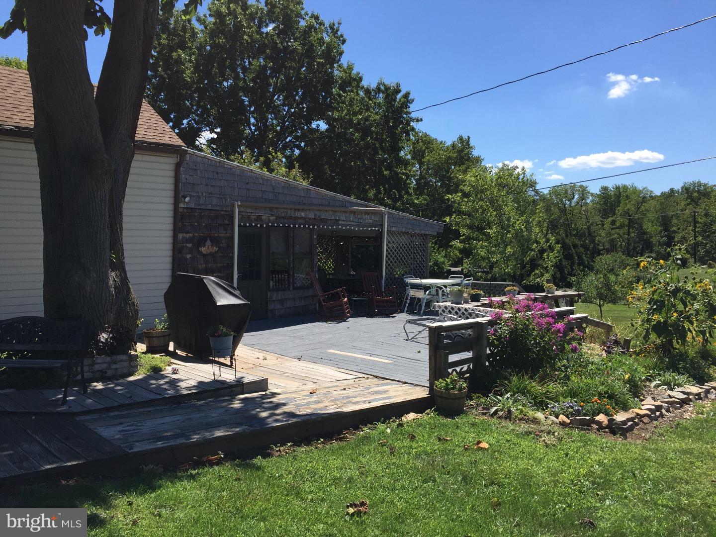 205 Merkel Road Gilbertsville, PA 19525 - Photo 9 of 24 Patio