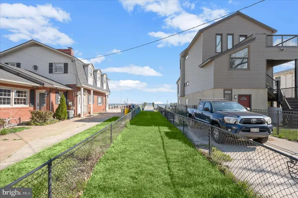 $950,000 | 2113 Lake Drive, Pasadena, MD 21122