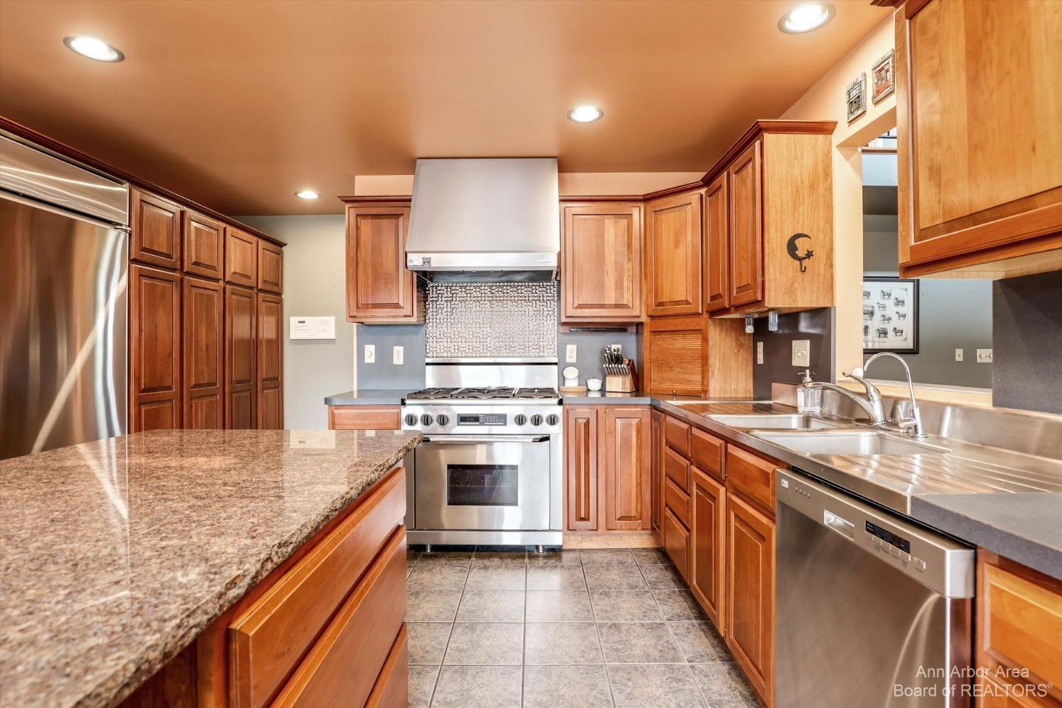 5555 Tower Road Plymouth, MI 48170 - Photo 12 of 55 Photo 12