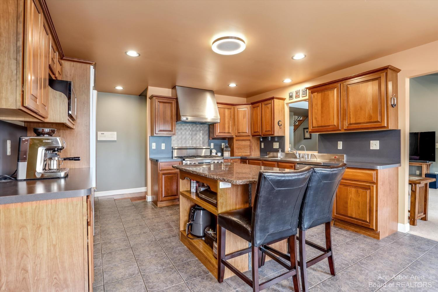 5555 Tower Road Plymouth, MI 48170 - Photo 10 of 55 Photo 10