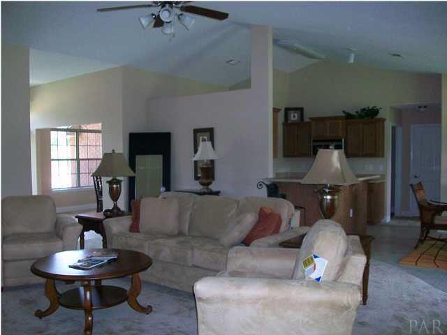 4527 Fort Sumter Road Milton, FL 32583 - Photo 12 of 14 great room plant ledge