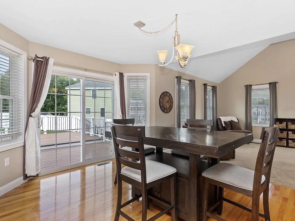 4 Farm Gate Road Dracut, MA 01826 - Photo 5 of 27 Gallery Image 5