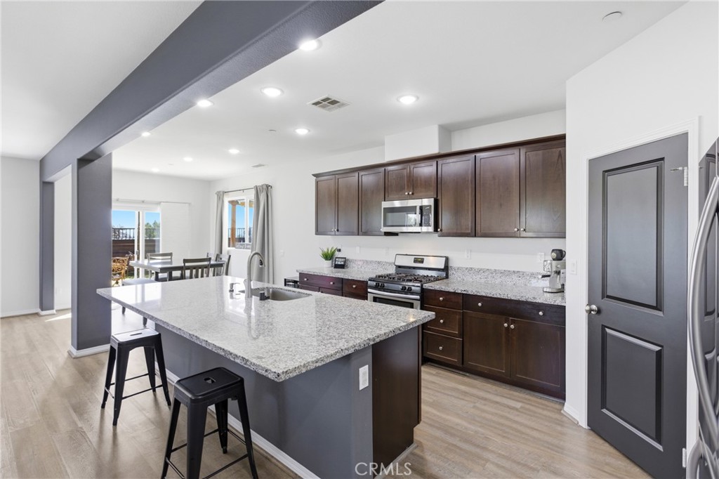 5091 Netherley Street Riverside, CA 92505 - Photo 14 of 37