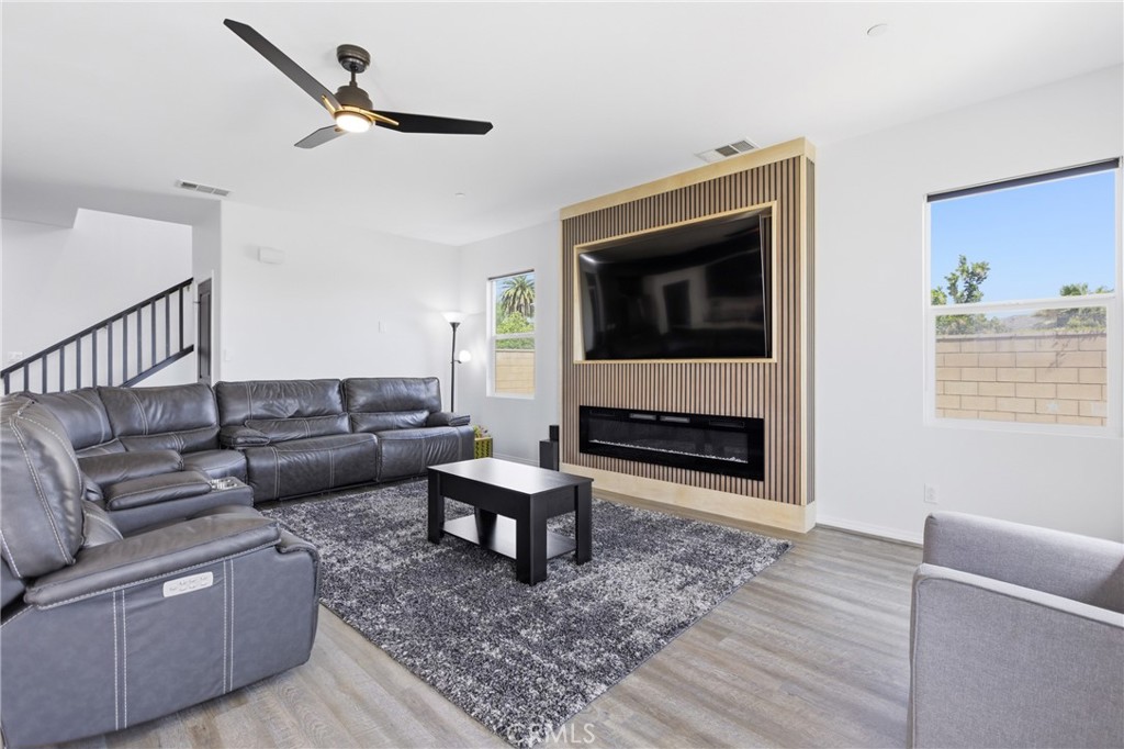 5091 Netherley Street Riverside, CA 92505 - Photo 8 of 37