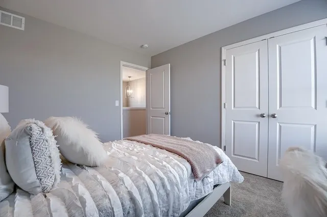 $400,123 | 18340 West 205th Terrace, Spring Hill, KS 66083