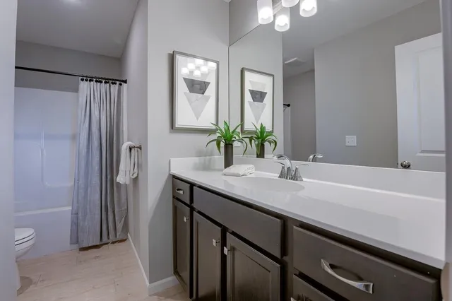 $400,123 | 18340 West 205th Terrace, Spring Hill, KS 66083