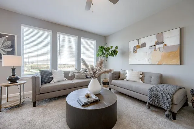 $400,123 | 18340 West 205th Terrace, Spring Hill, KS 66083