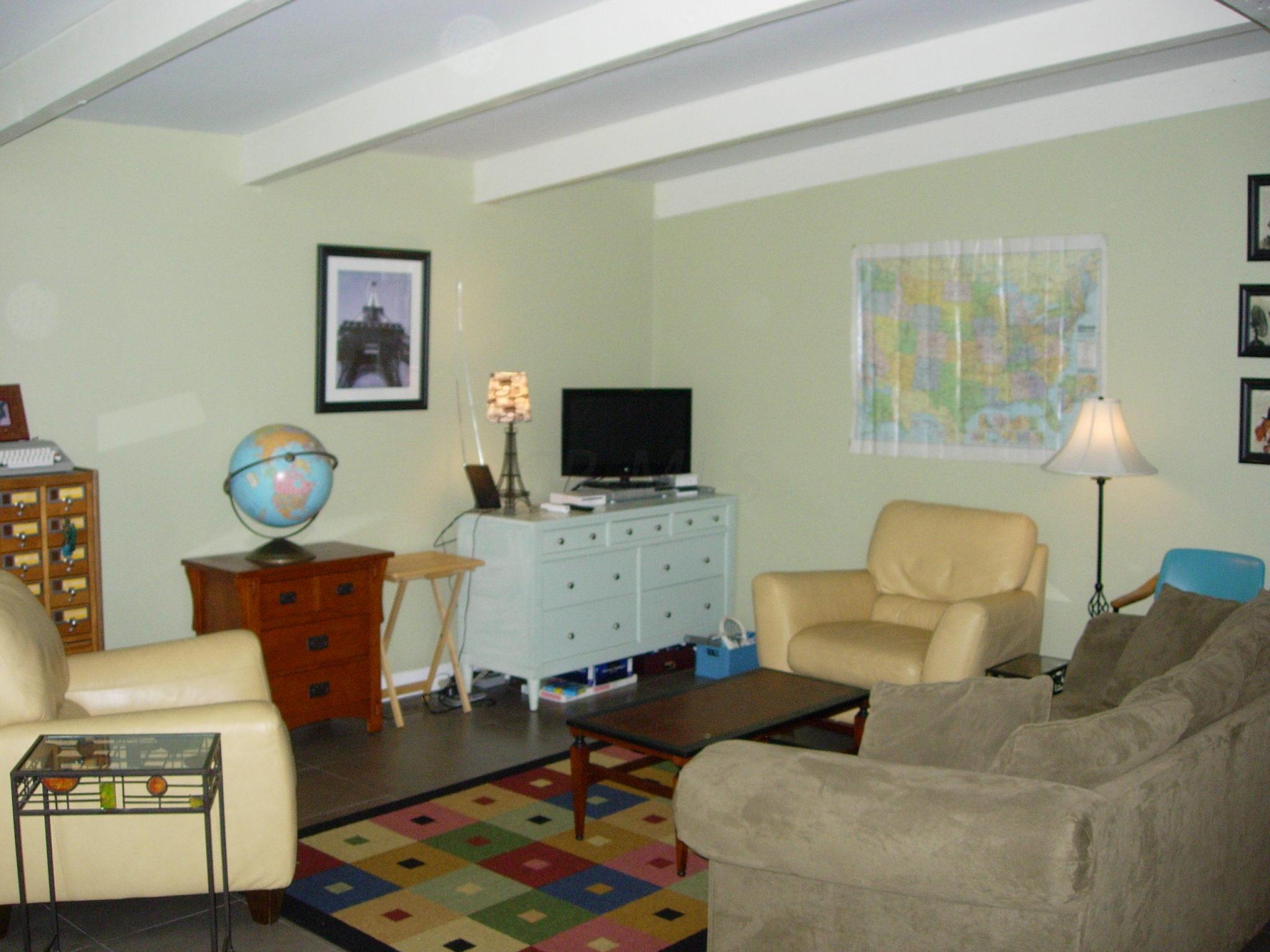 2527 Edgevale Road Columbus, OH 43221 - Photo 4 of 15
