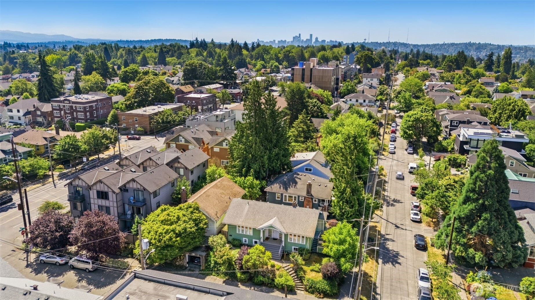 303 North 64th Street Seattle, WA 98103 - Photo 7 of 23