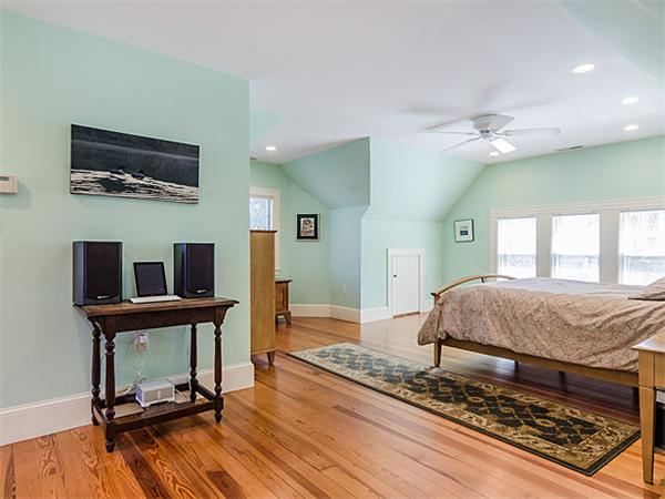 11 Rice Street Newton, MA 02459 - Photo 16 of 26