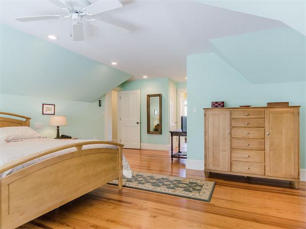 11 Rice Street Newton, MA 02459 - Photo 17 of 26