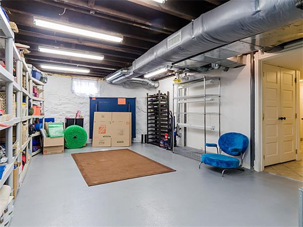 11 Rice Street Newton, MA 02459 - Photo 24 of 26