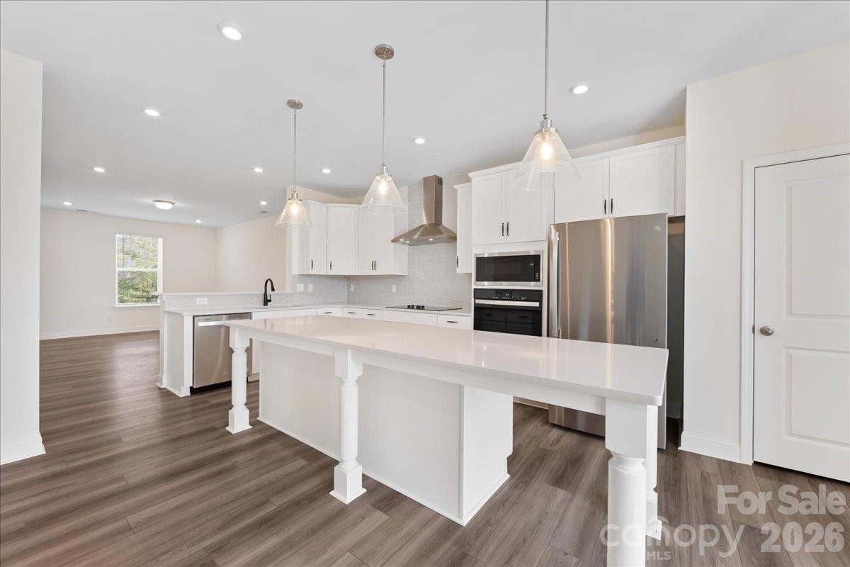 647 District Court Fort Mill, SC 29708 - Photo 2 of 48