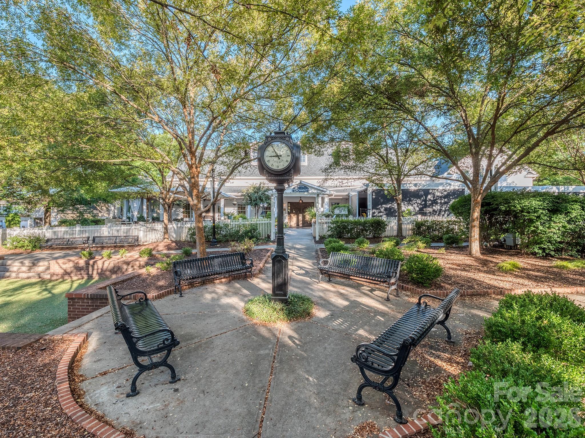 647 District Court Fort Mill, SC 29708 - Photo 41 of 48