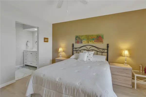 $238,000 | 38 Plantation Drive, Unit 201, Vero Beach, FL 32966