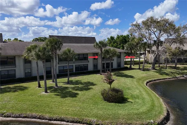 $238,000 | 38 Plantation Drive, Unit 201, Vero Beach, FL 32966