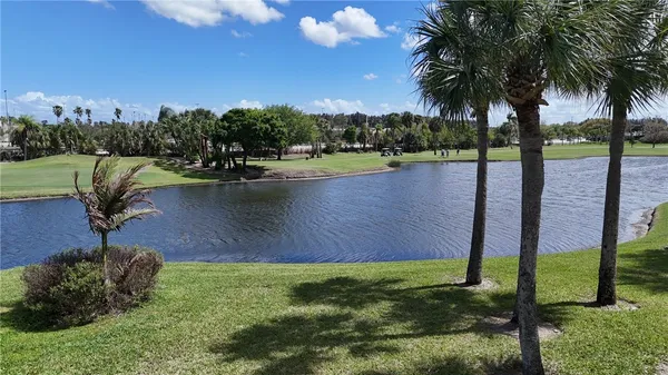$238,000 | 38 Plantation Drive, Unit 201, Vero Beach, FL 32966
