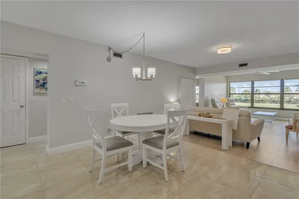 $238,000 | 38 Plantation Drive, Unit 201, Vero Beach, FL 32966