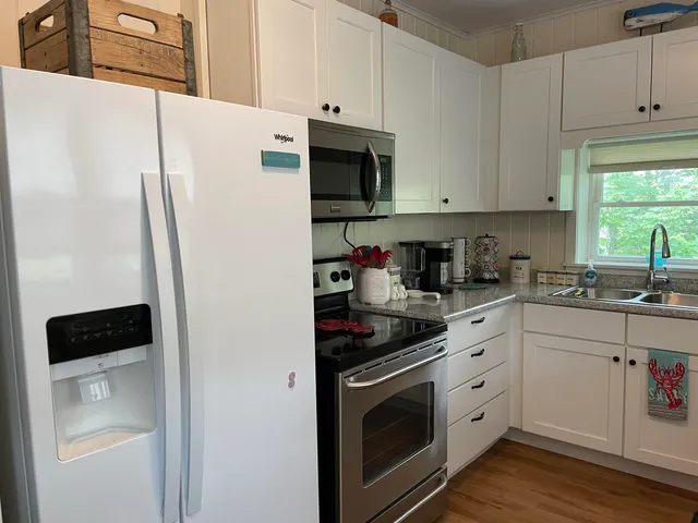 $399,000 | 494 Wiscasset Road, Boothbay, ME 04537