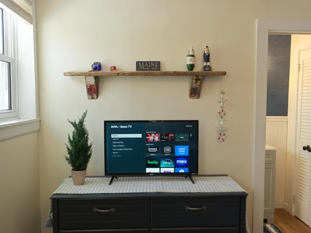 $399,000 | 494 Wiscasset Road, Boothbay, ME 04537