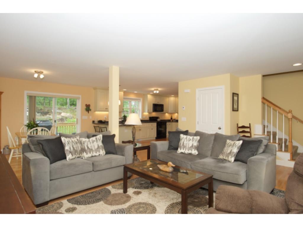 112 Young Road Barrington, NH 03825 - Photo 14 of 36