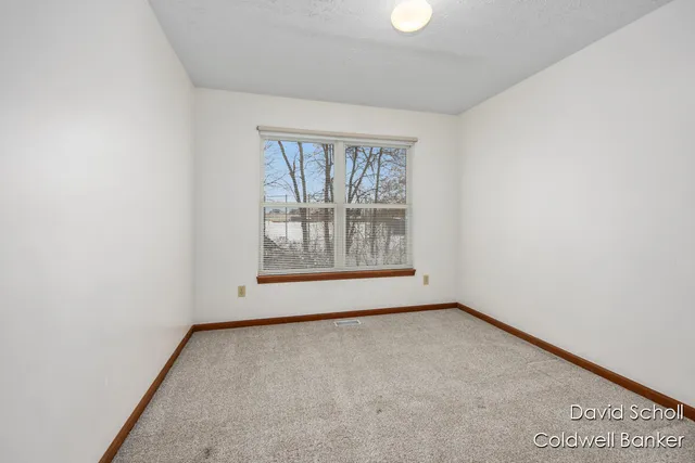 $314,900 | 3058 Windcrest Way Northeast, Grand Rapids, MI 49525