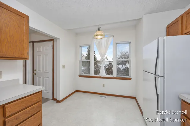 $314,900 | 3058 Windcrest Way Northeast, Grand Rapids, MI 49525