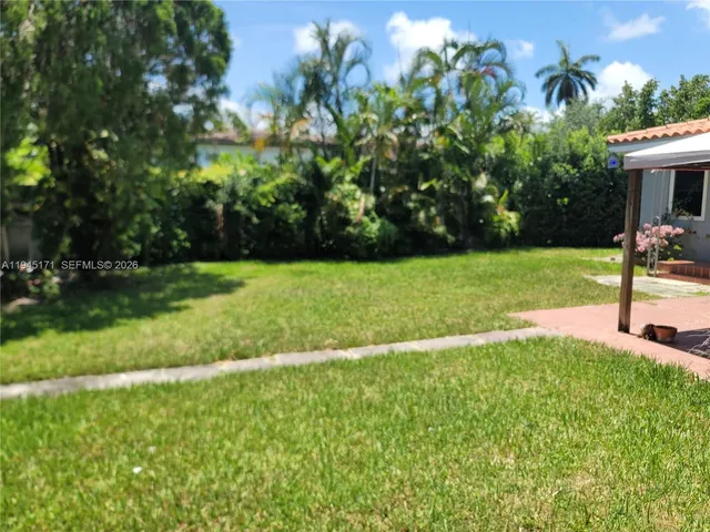 $975,000 | 1300 Marseille Drive, Miami Beach, FL 33141