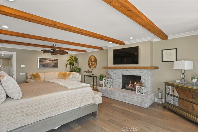 a bathroom with a sink vanity and mirror
