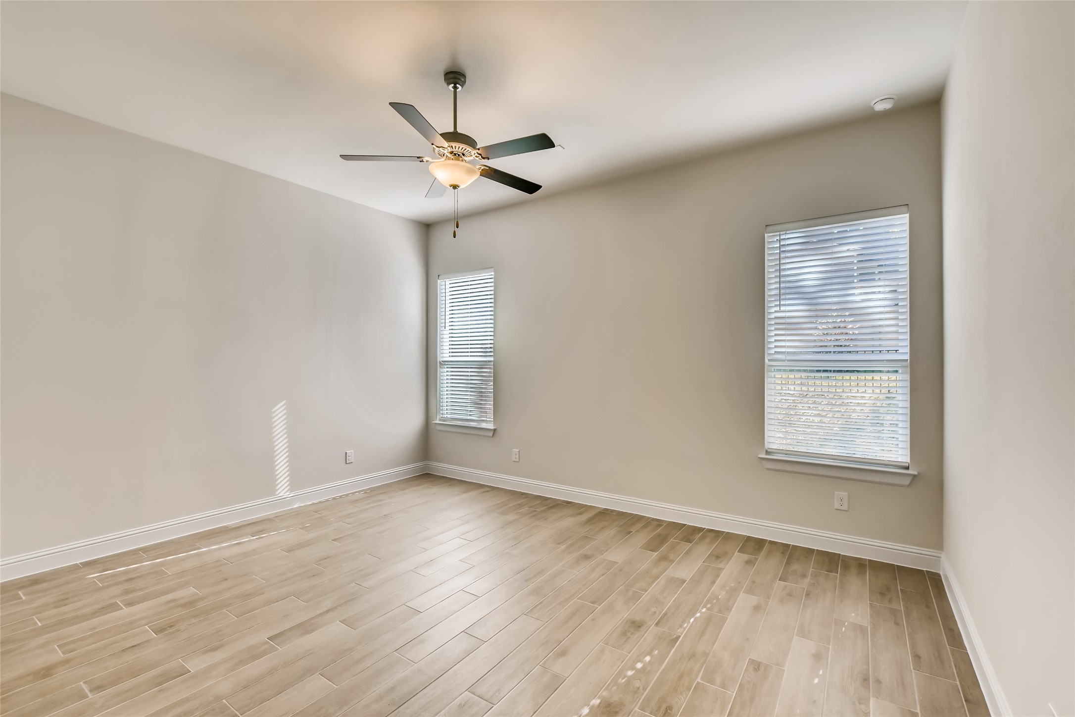 601 C-Bar Ranch Trail, Unit 28 Cedar Park, TX 78613 - Photo 17 of 27 Primary Bedroom