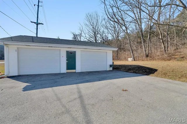 $269,900 | 4925 State Rte 30, House Springs, MO 63051