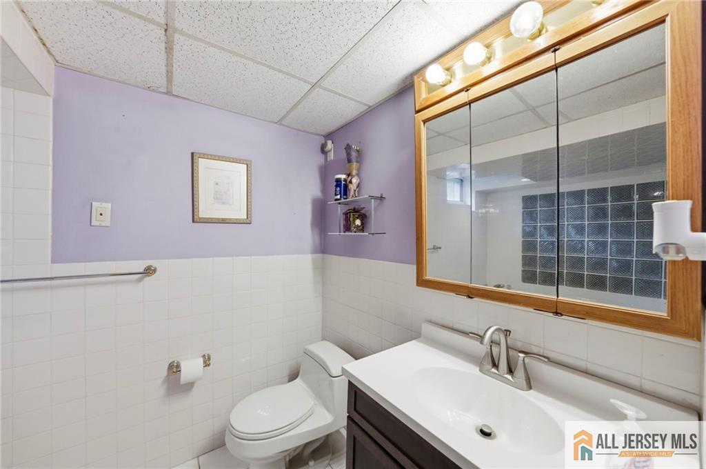 121 West Hill Road Colonia, NJ 07067 - Photo 25 of 41