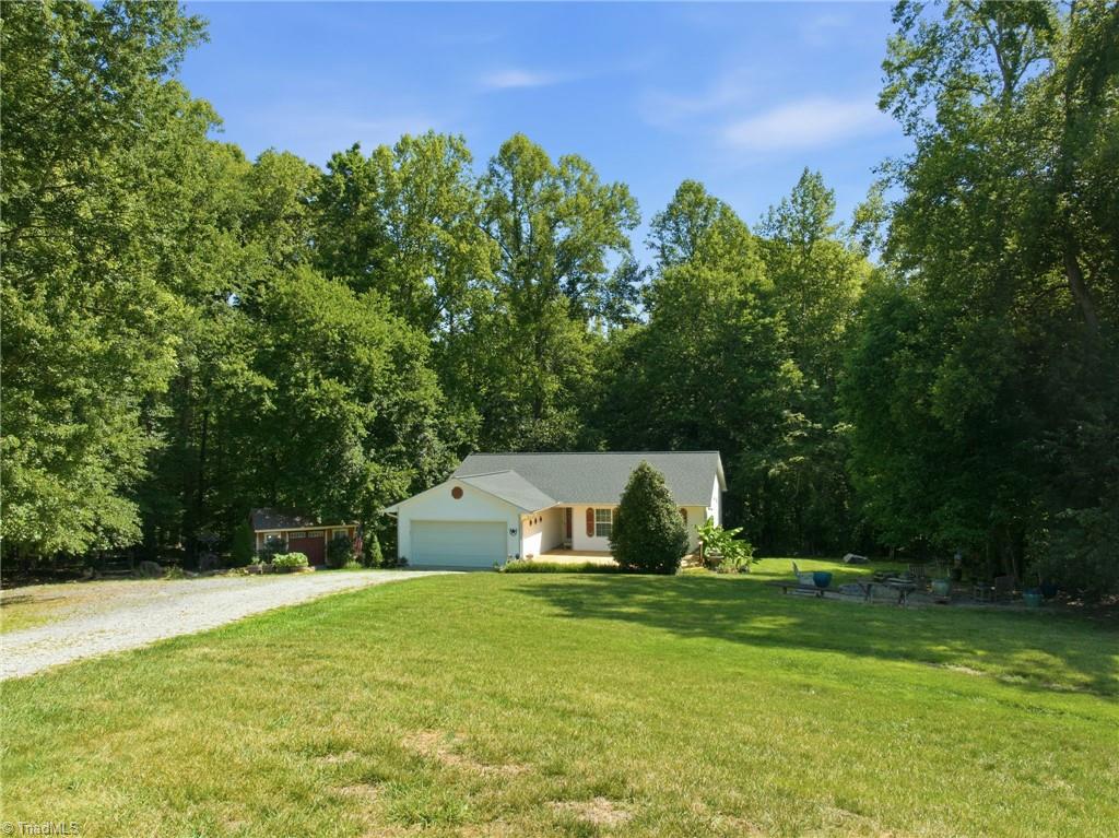 221 Farmview Road Madison, NC 27025 - Photo 5 of 45