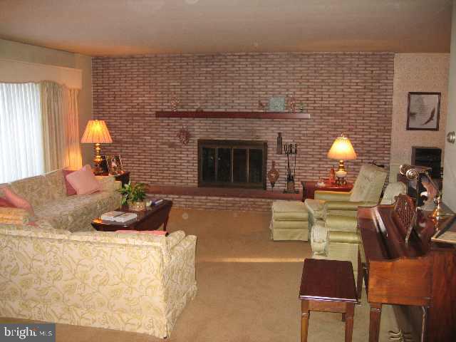 1548 Fishburn Road Hershey, PA 17033 - Photo 2 of 6 Gallery Image 2